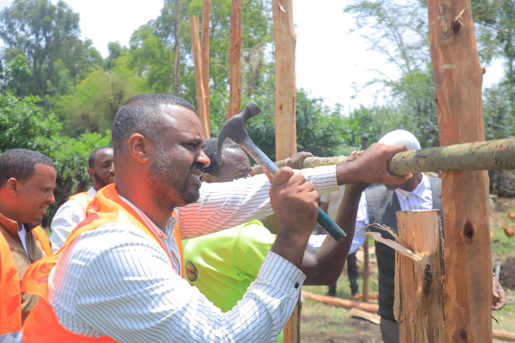 በስልጢ ወረዳ የክረምት በጎ ፈቃድ መርሃ-ግብር ተጠናክሮ ቀጥሏል